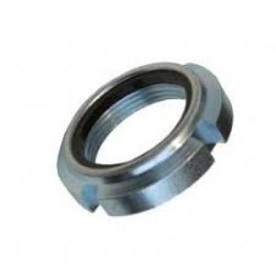 Self-locking ring nut